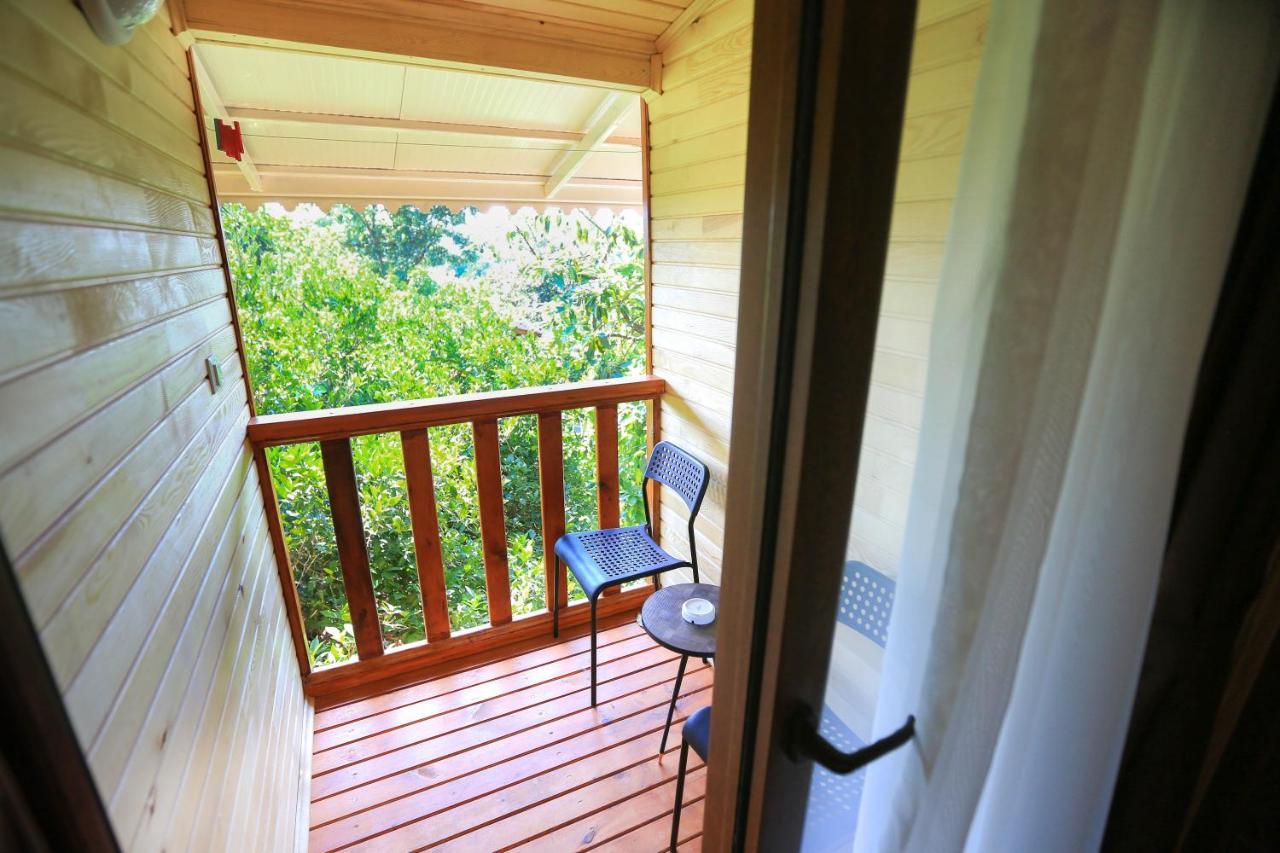 Cinderella Pension & Bungalow Чирали Экстерьер фото